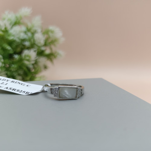 LADY RING C