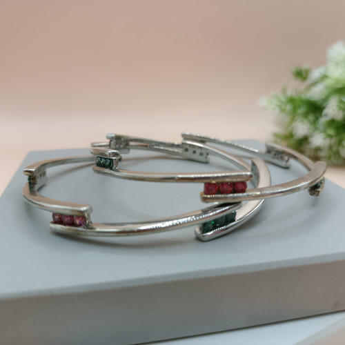 BANGLES 2-8