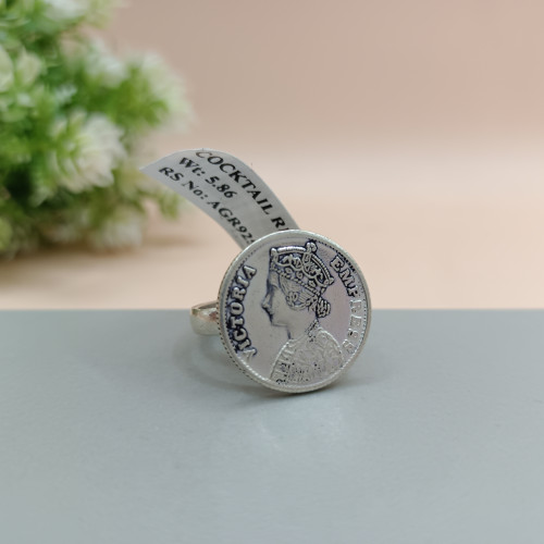 COCKTAIL RING