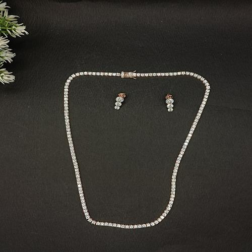 IMP NECKLACE