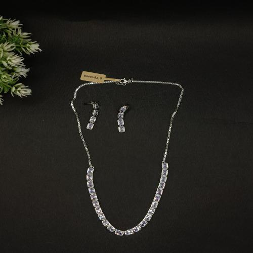 IMP NECKLACE