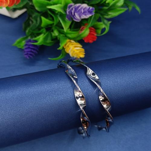2T BANGLES 2/6